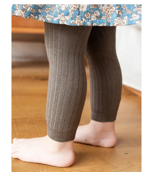 Stylish Leggings for Infants and Children from 0 to 6 Years by OPAIRTS